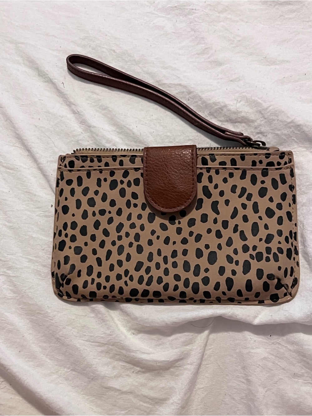 Universal Thread Leopard Print Wristlet Clutch in Brown and Black